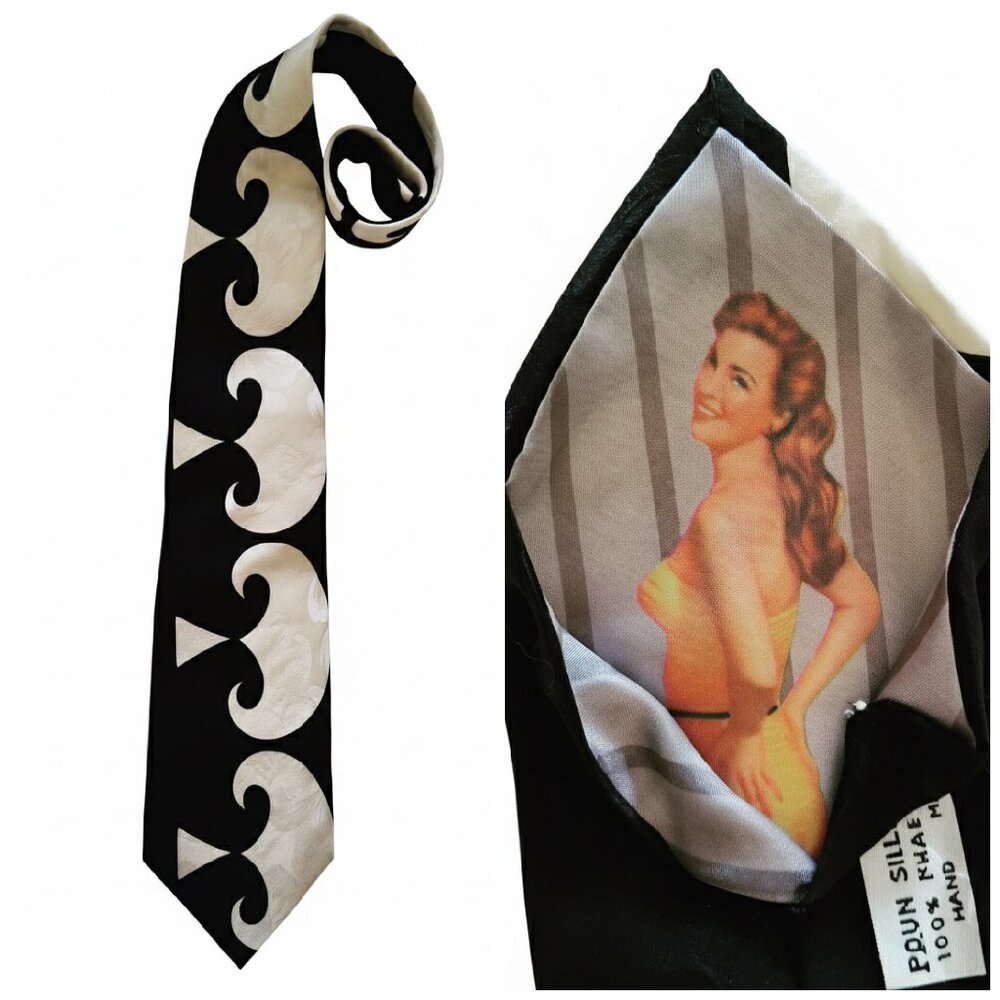 Vintage Paul Rodon Peek A Boo Pin-up Girl 100% Silk Tie